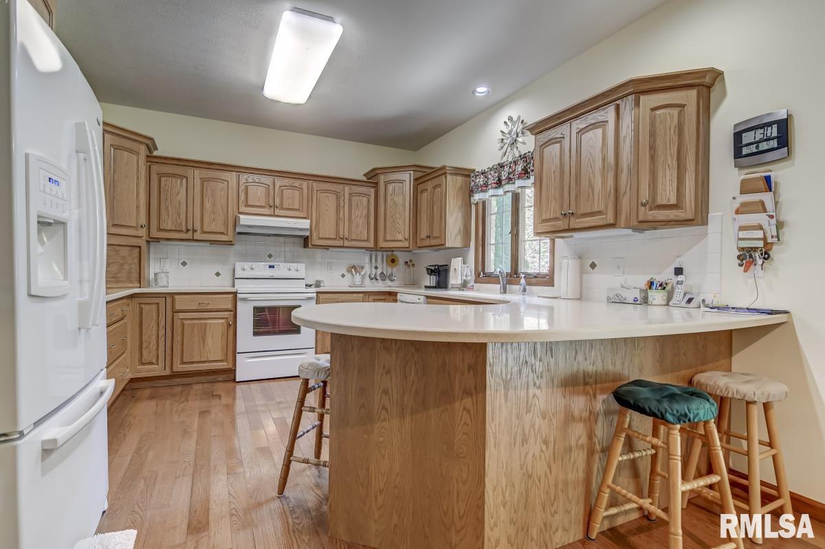 6501 Willow Springs Road Springfield, IL 62712 - Photo 12 of 38