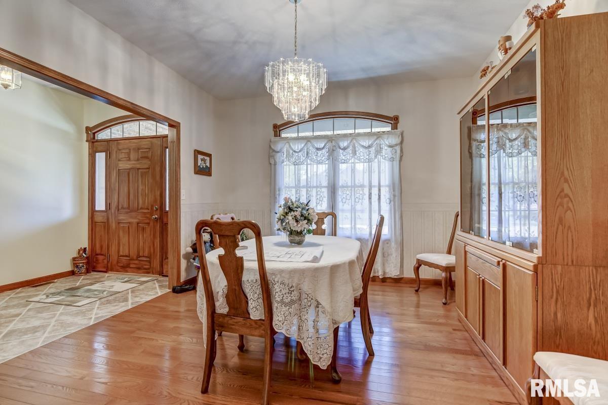 6501 Willow Springs Road Springfield, IL 62712 - Photo 17 of 38