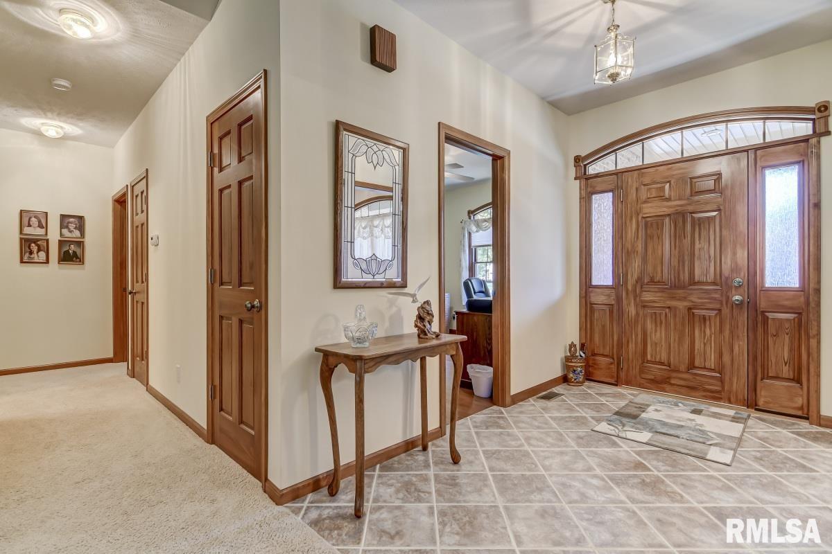 6501 Willow Springs Road Springfield, IL 62712 - Photo 19 of 38