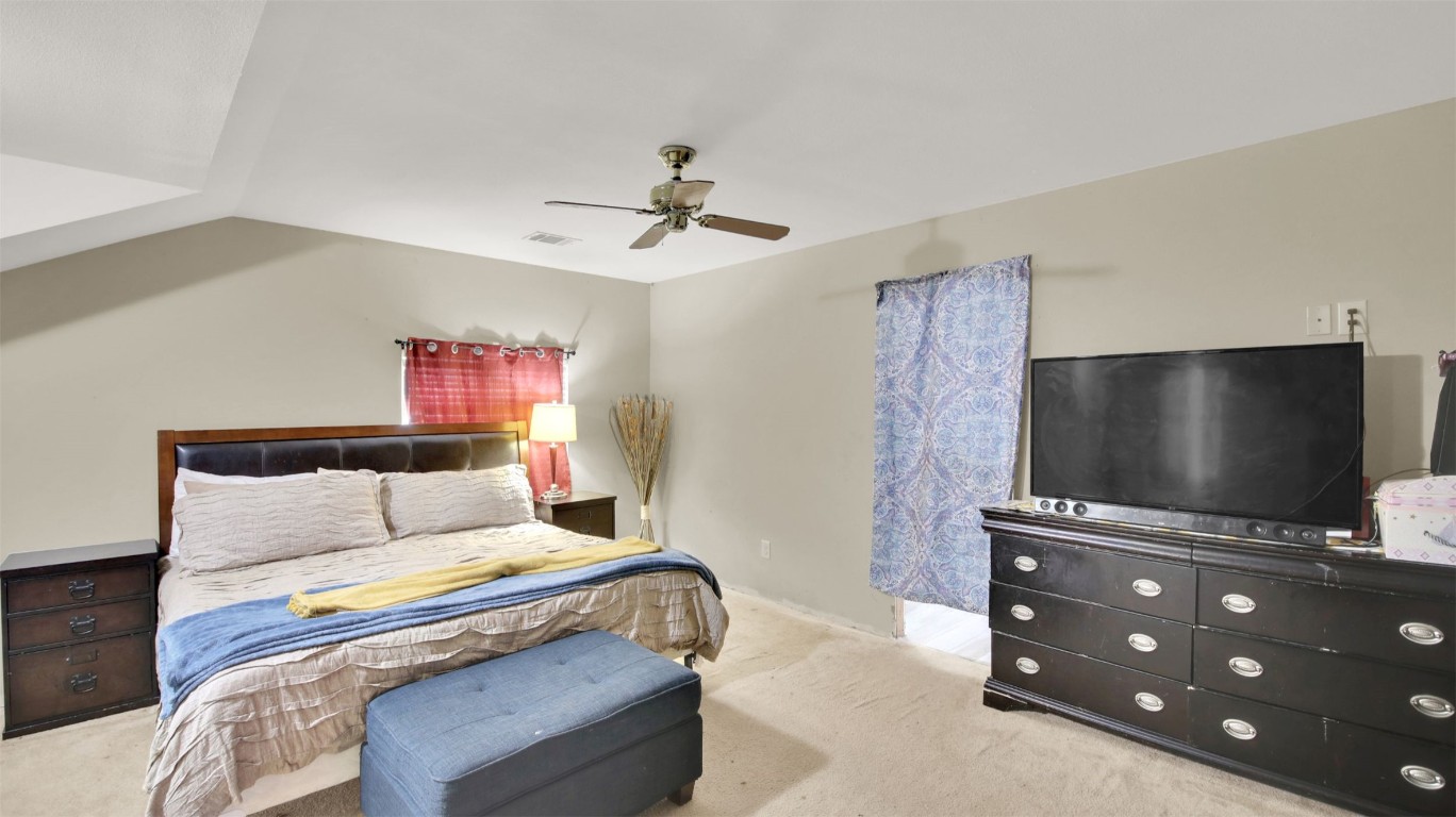 120 Rio Vista Ranch Road Dale, TX 78616 - Photo 14 of 22 a living room with furniture and a flat screen tv