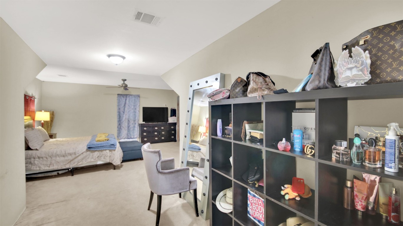 120 Rio Vista Ranch Road Dale, TX 78616 - Photo 16 of 22 a living room with furniture and a flat screen tv
