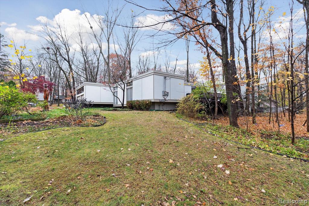 29252 Summerwood Road Farmington Hills, MI 48334 - Photo 41 of 51