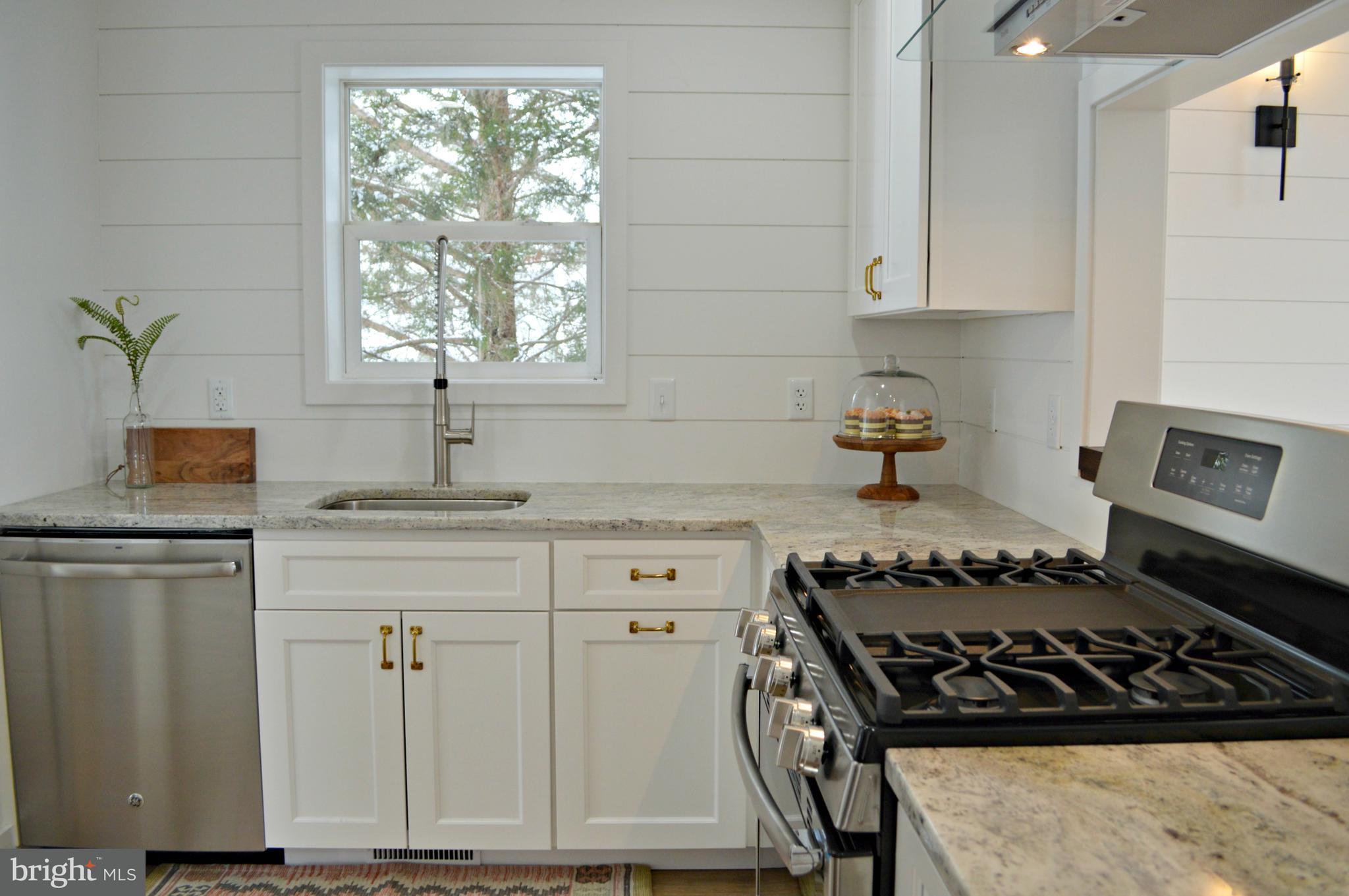 1037 Sloan Street Lititz, PA 17543 - Photo 14 of 18 Gallery Image 14