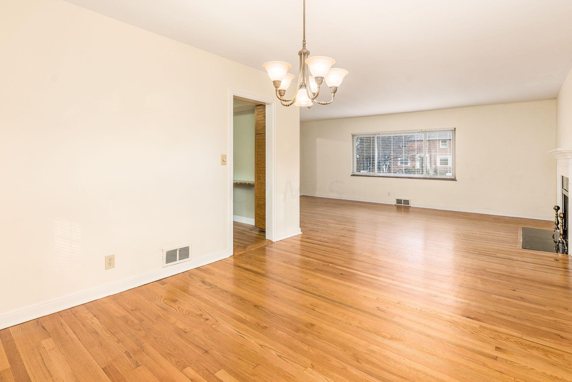 71 North Merkle Road Columbus, OH 43209 - Photo 12 of 66 Dining Area