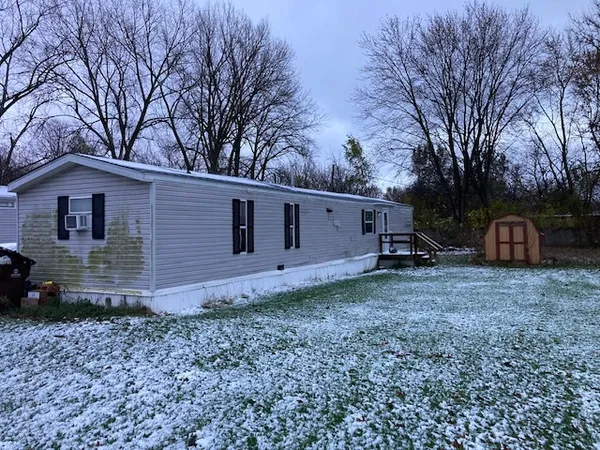 $69,900 | 765 East Elmo Court, Godley, IL 60407