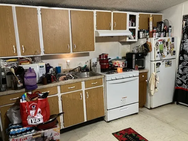 $69,900 | 765 East Elmo Court, Godley, IL 60407