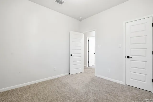 $2,000 | 13243 Forscher Crest, San Antonio, TX 78253