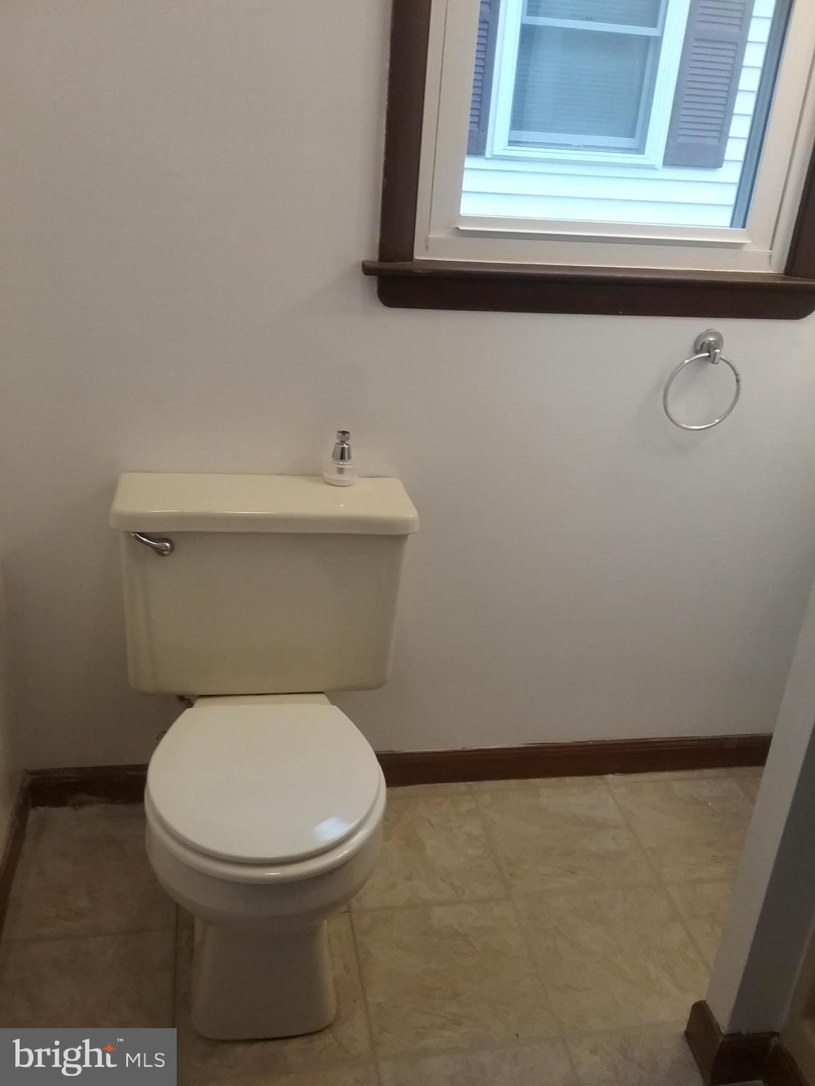 12710 Old Bridge Road, Unit 7 Ocean City, MD 21842 - Photo 5 of 12 Bathroom