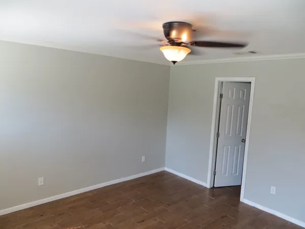 $1,875 | 918 West South Street, Leander, TX 78641