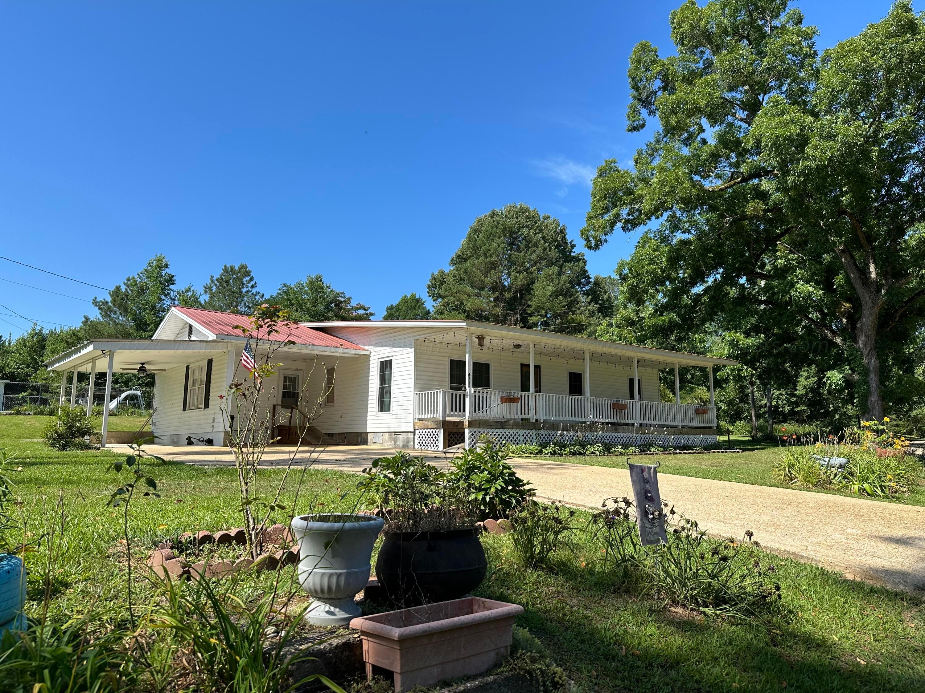 155 Crutchfield Road Sulligent, AL 35586 - Photo 2 of 39 Gallery Image 2