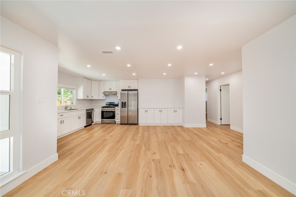 6458 Rhonda Road Riverside, CA 92504 - Photo 9 of 30 Gallery Image 9