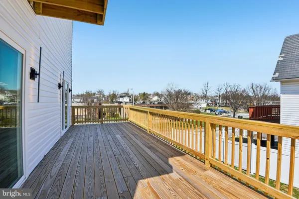 $599,999 | 2223 Roslyn Avenue, Baltimore, MD 21216