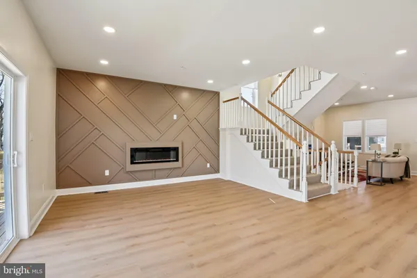 $599,999 | 2223 Roslyn Avenue, Baltimore, MD 21216