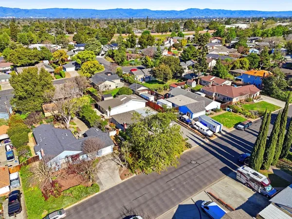 $2,980,000 | 22141 Wallace Drive, Cupertino, CA 95014