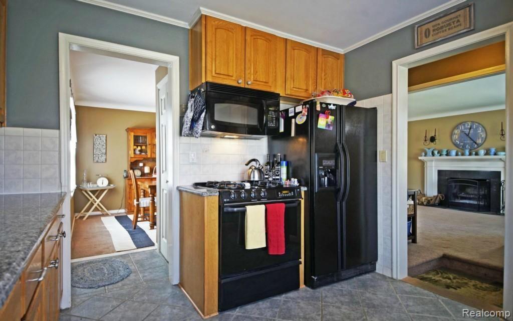 307 Ridgemont Road Grosse Pointe, MI 48236 - Photo 9 of 25 8-photo-web-1680x1050-231665.jpg