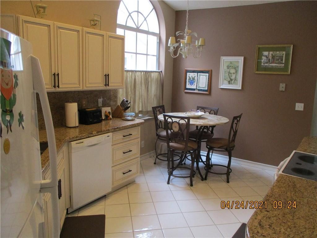 5180 Sabal Gardens Lane, Unit 2 Boca Raton, FL 33487 - Photo 6 of 15 Photo 6