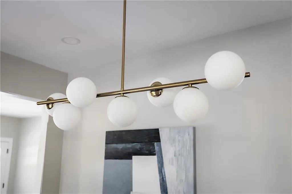 943 Rose Circle Southwest Atlanta, GA 30310 - Photo 8 of 33