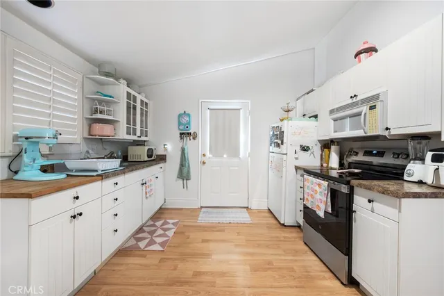 $1,198,000 | 330 South Illinois Street, Anaheim, CA 92805