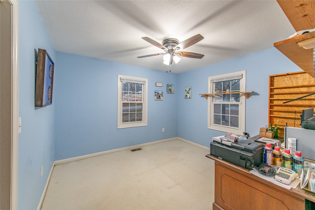 258 Gillespie Road Liberty, SC 29657 - Photo 12 of 36