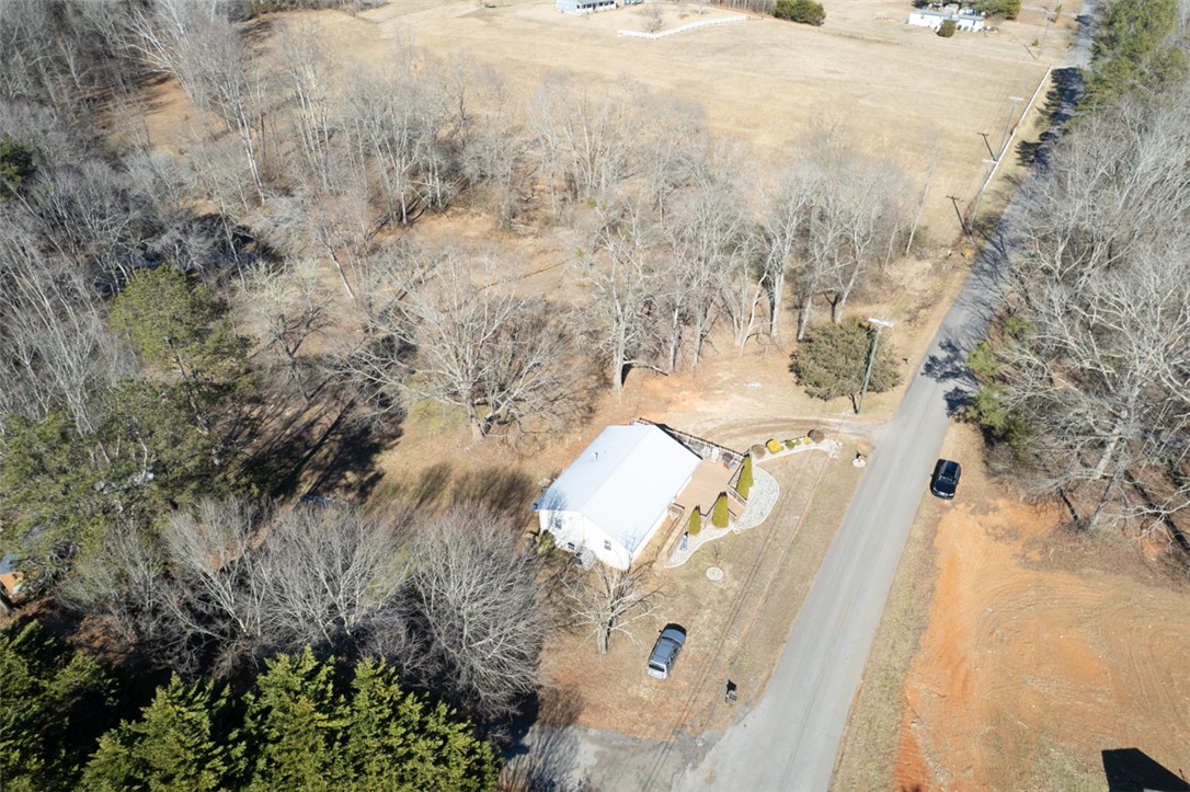 258 Gillespie Road Liberty, SC 29657 - Photo 29 of 36
