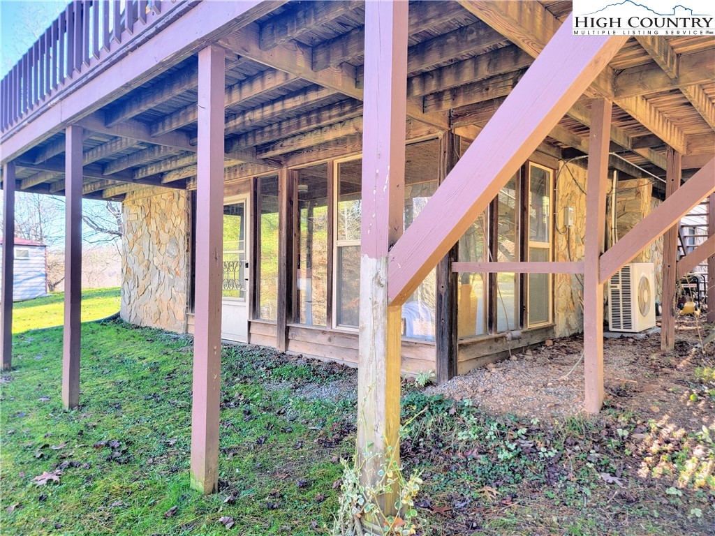 1052 Fred Pugh Road Crumpler, NC 28617 - Photo 17 of 31 Gallery Image 17