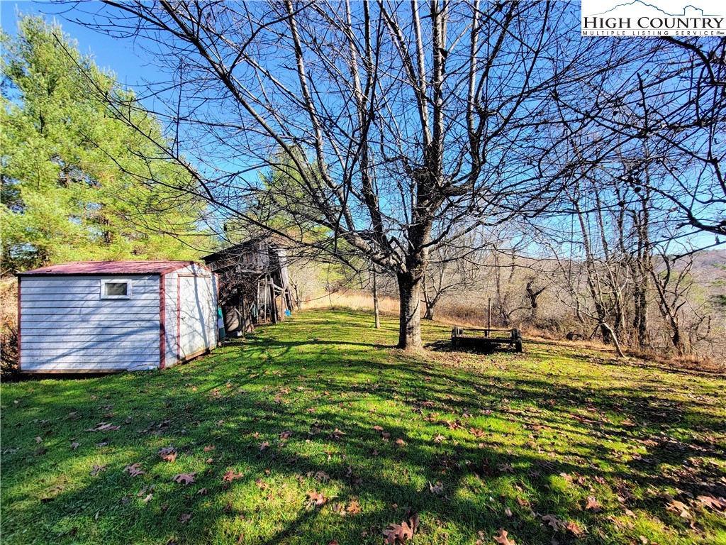 1052 Fred Pugh Road Crumpler, NC 28617 - Photo 22 of 31 Gallery Image 22