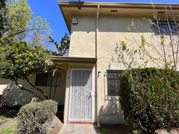 $1,985 | 2205 Peppertree Way, Unit 3, Antioch, CA 94509
