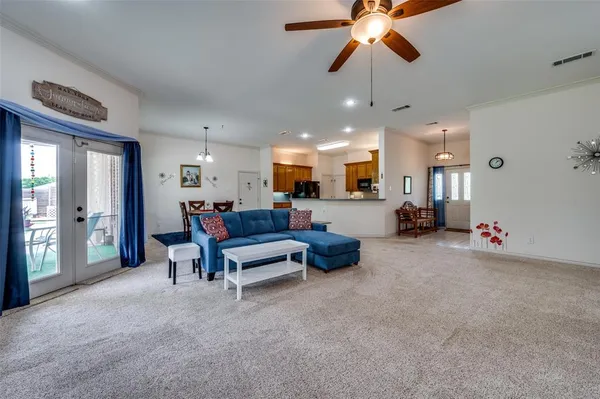 $569,900 | 7457 Somerset Lane, Aubrey, TX 76227