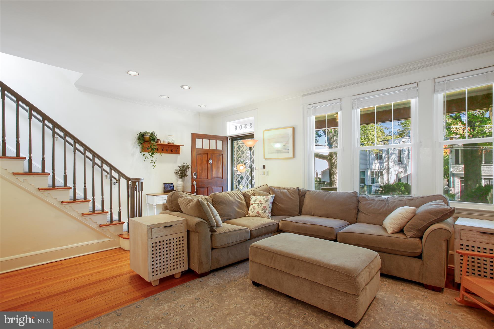 2308 Tunlaw Road Northwest Washington, DC 20007 - Photo 4 of 47 Living Room