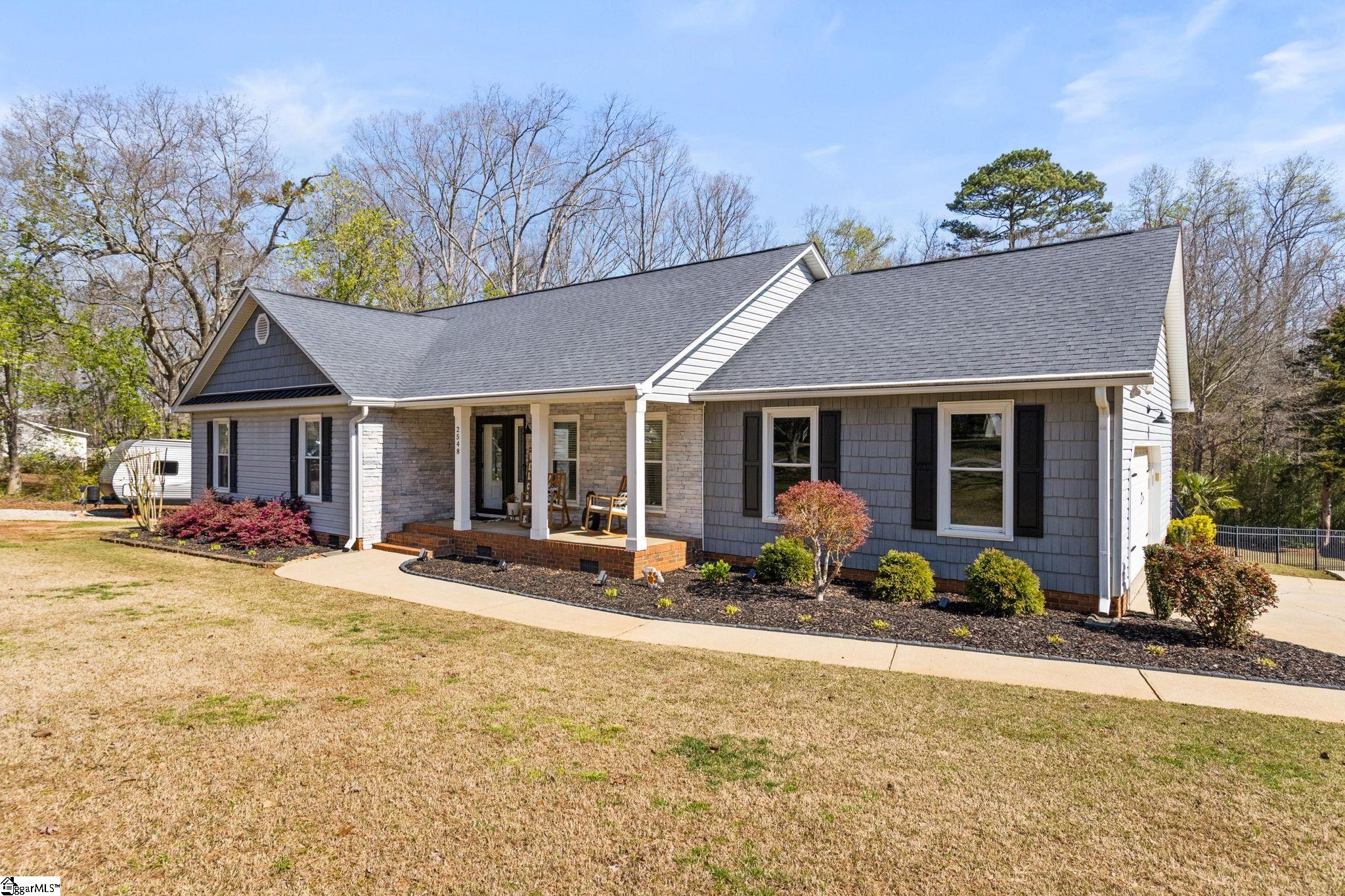 2548 Old Ansel School Road Greer, SC 29651 - Photo 4 of 36