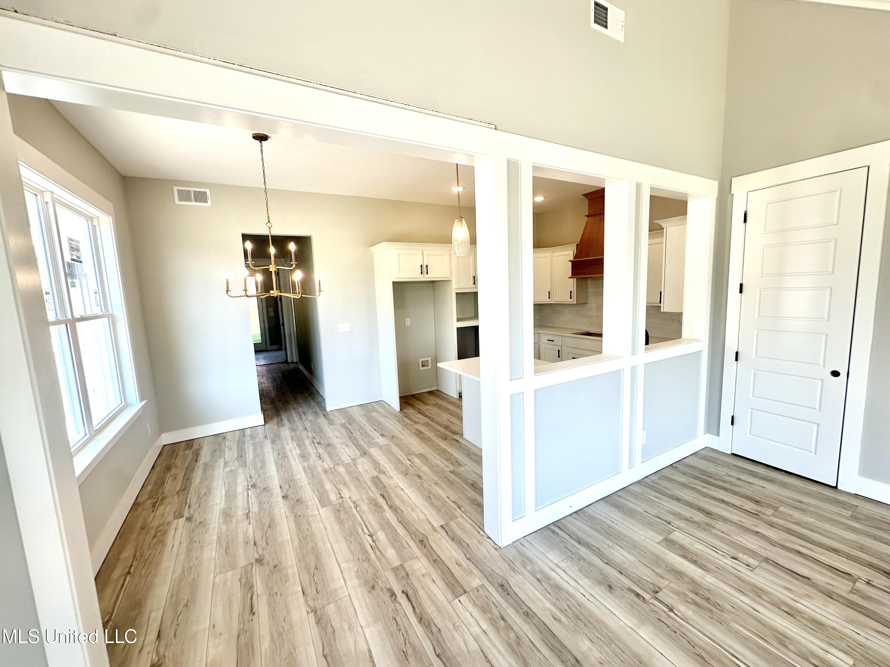 3925 Swan Cove Hernando, MS 38632 - Photo 9 of 22 IMG_2985