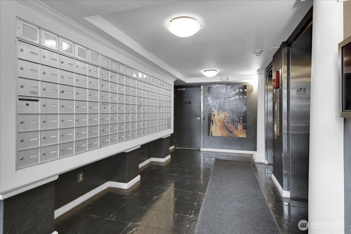 425 Vine Street, Unit 421 Seattle, WA 98121 - Photo 15 of 19