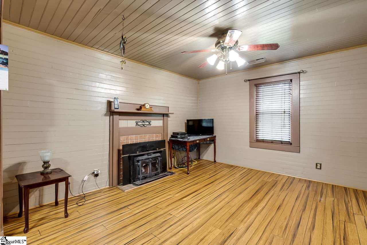 4147 Jug Factory Road Greer, SC 29651 - Photo 3 of 20 Gallery Image 3