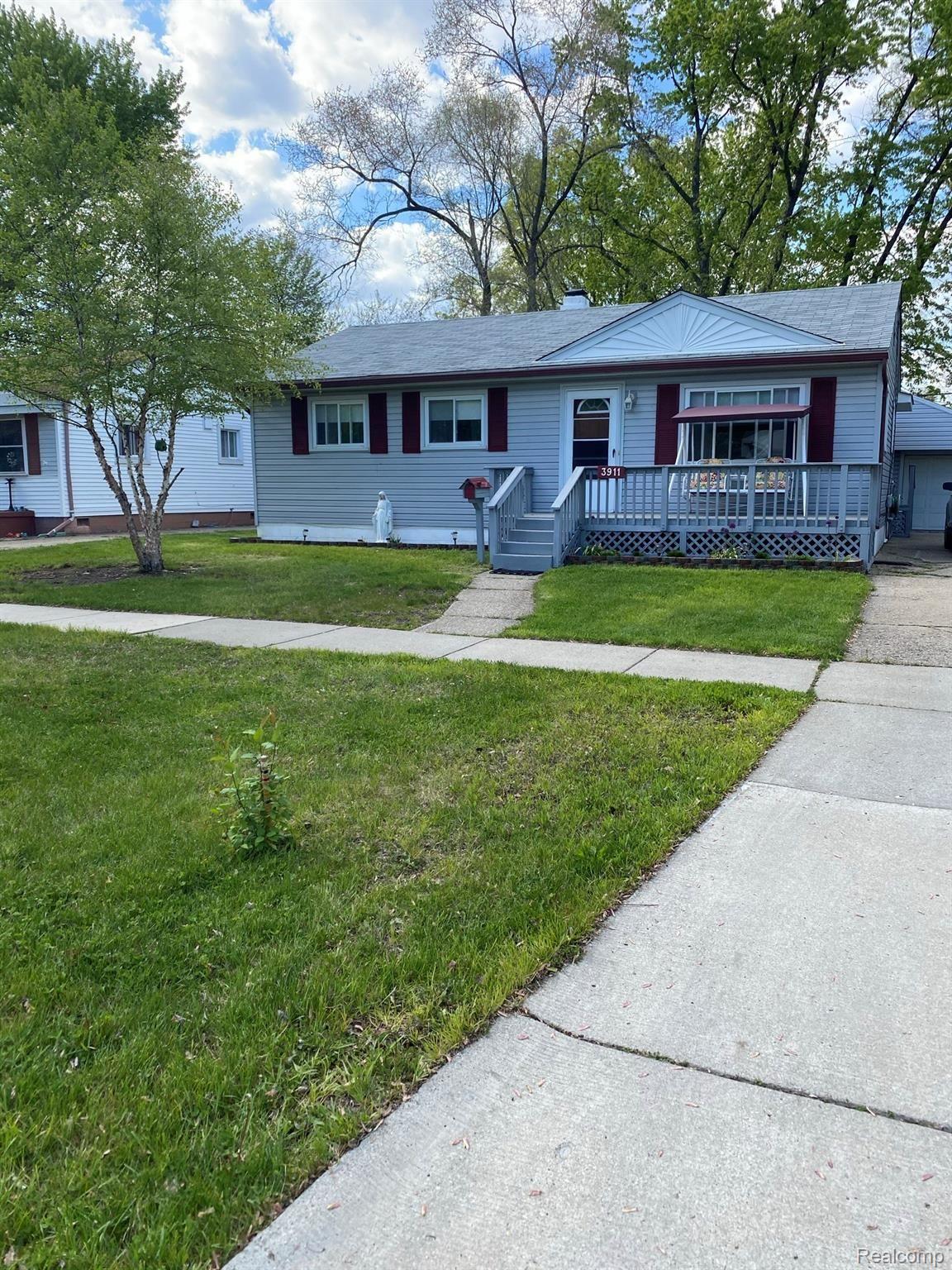 3911 Toepfer Road Warren, MI 48091 - Photo 2 of 29 IMG_6590.JPEG
