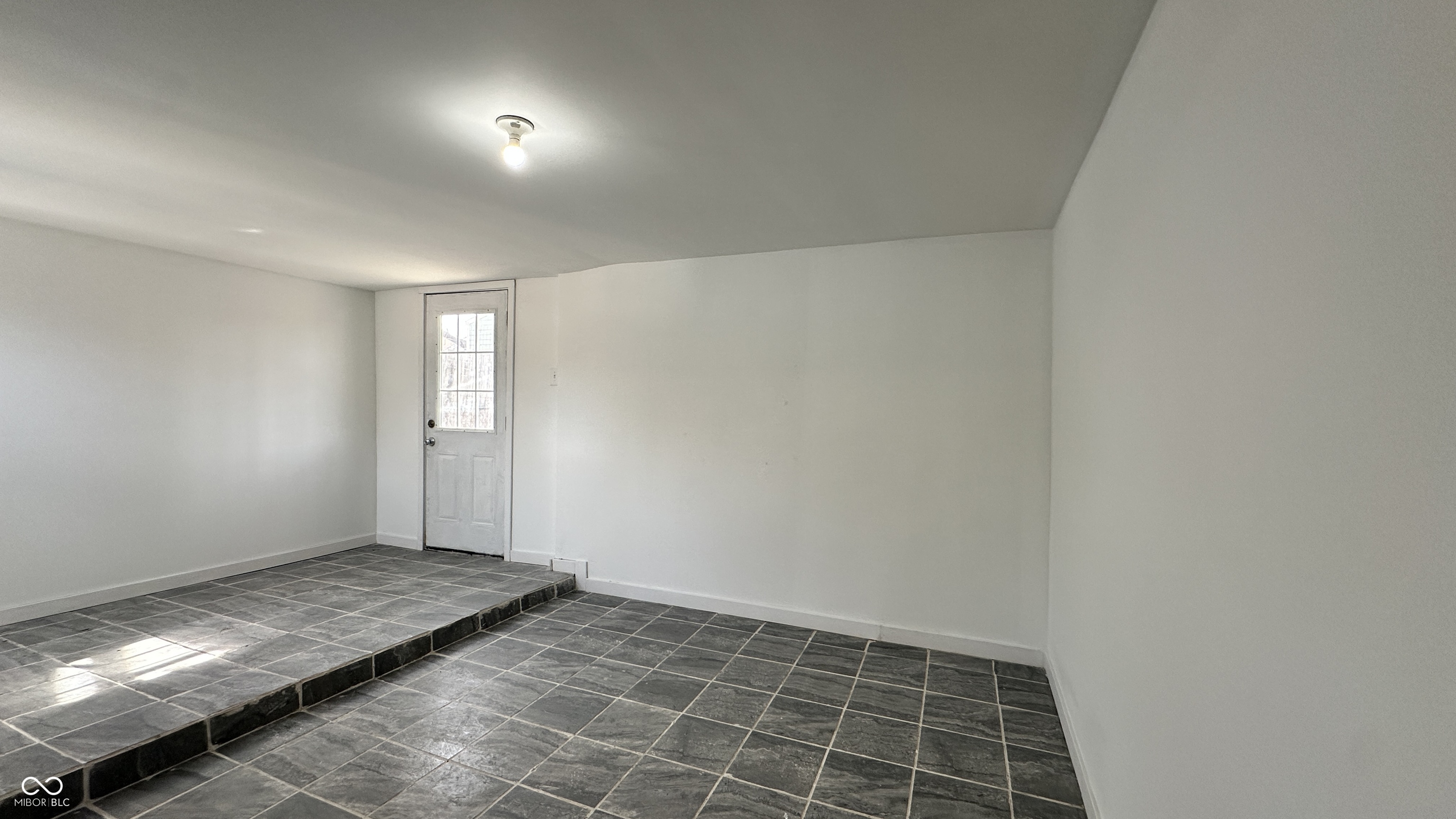 2310 East Raymond Street Indianapolis, IN 46203 - Photo 11 of 23