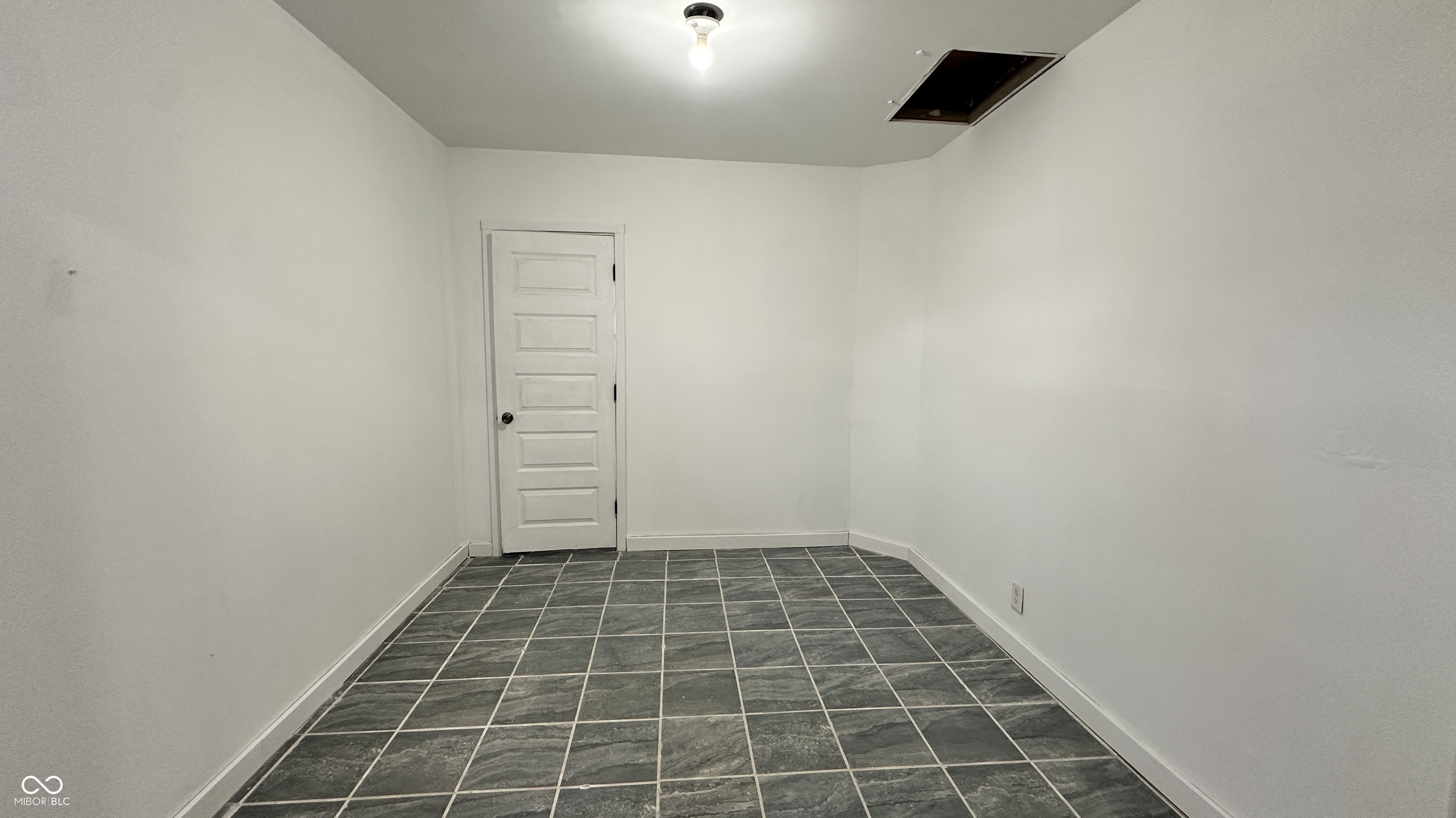 2310 East Raymond Street Indianapolis, IN 46203 - Photo 13 of 23