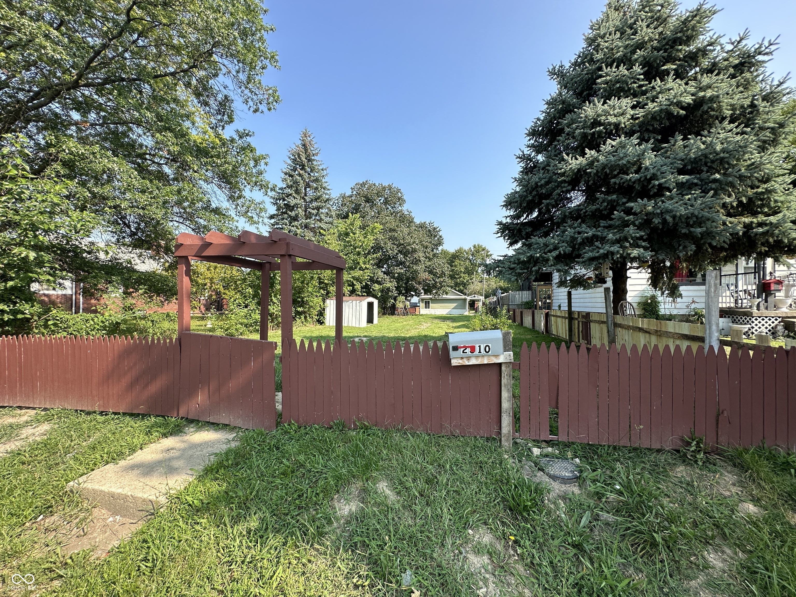 2310 East Raymond Street Indianapolis, IN 46203 - Photo 17 of 23