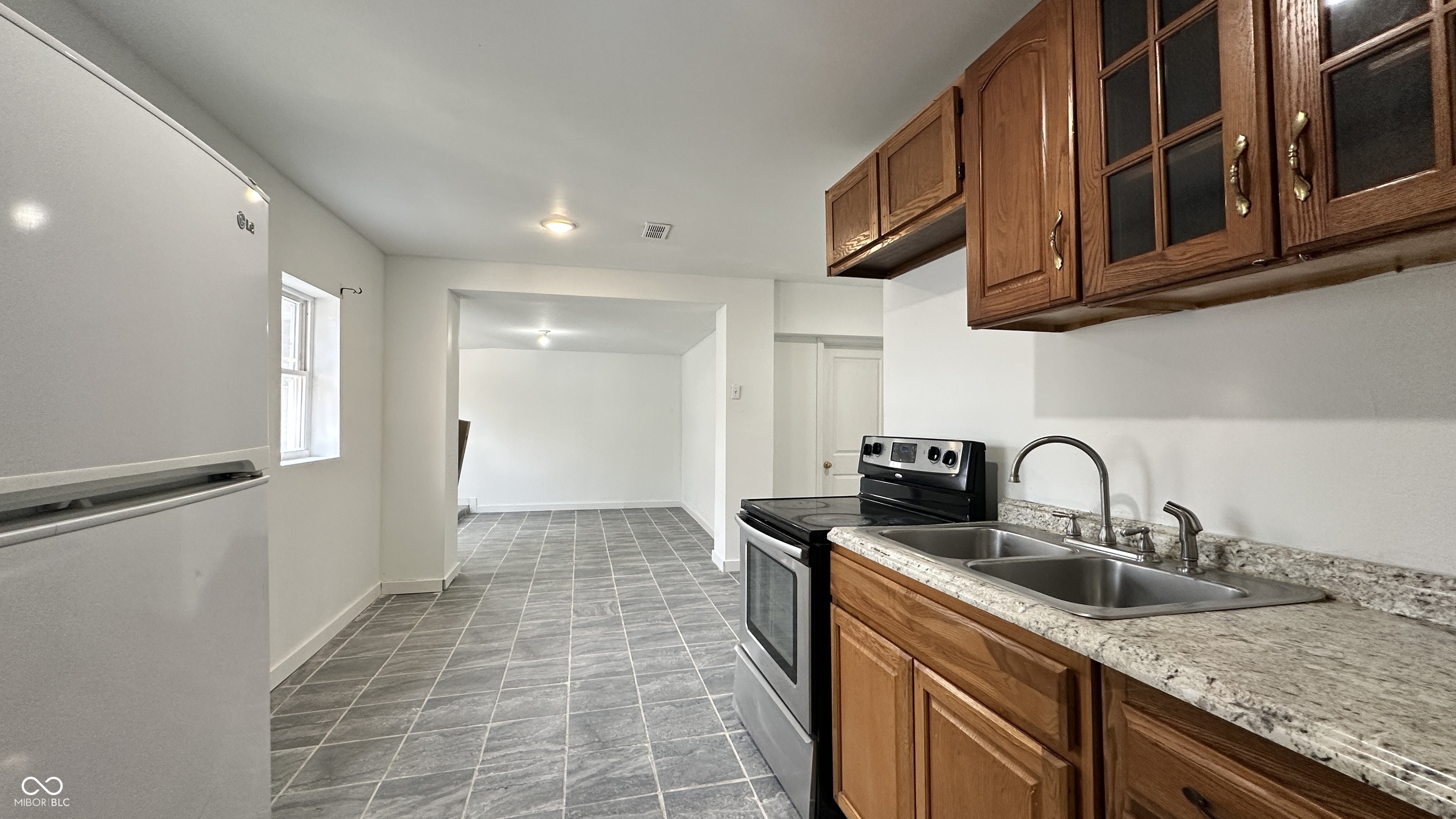 2310 East Raymond Street Indianapolis, IN 46203 - Photo 5 of 23