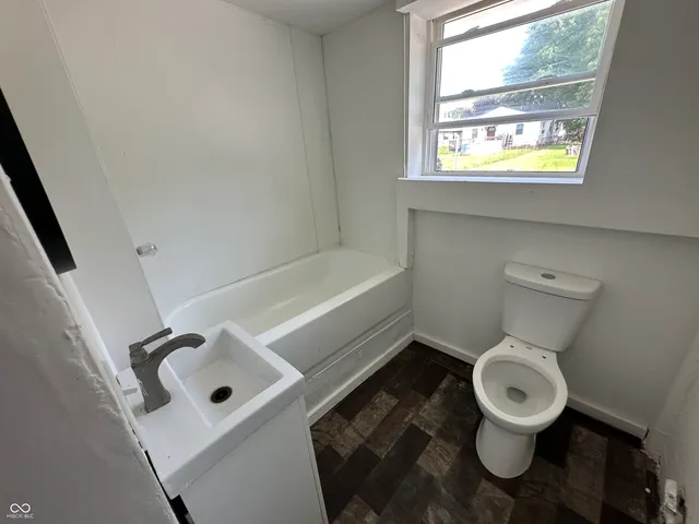 $100,000 | 2310 East Raymond Street, Indianapolis, IN 46203