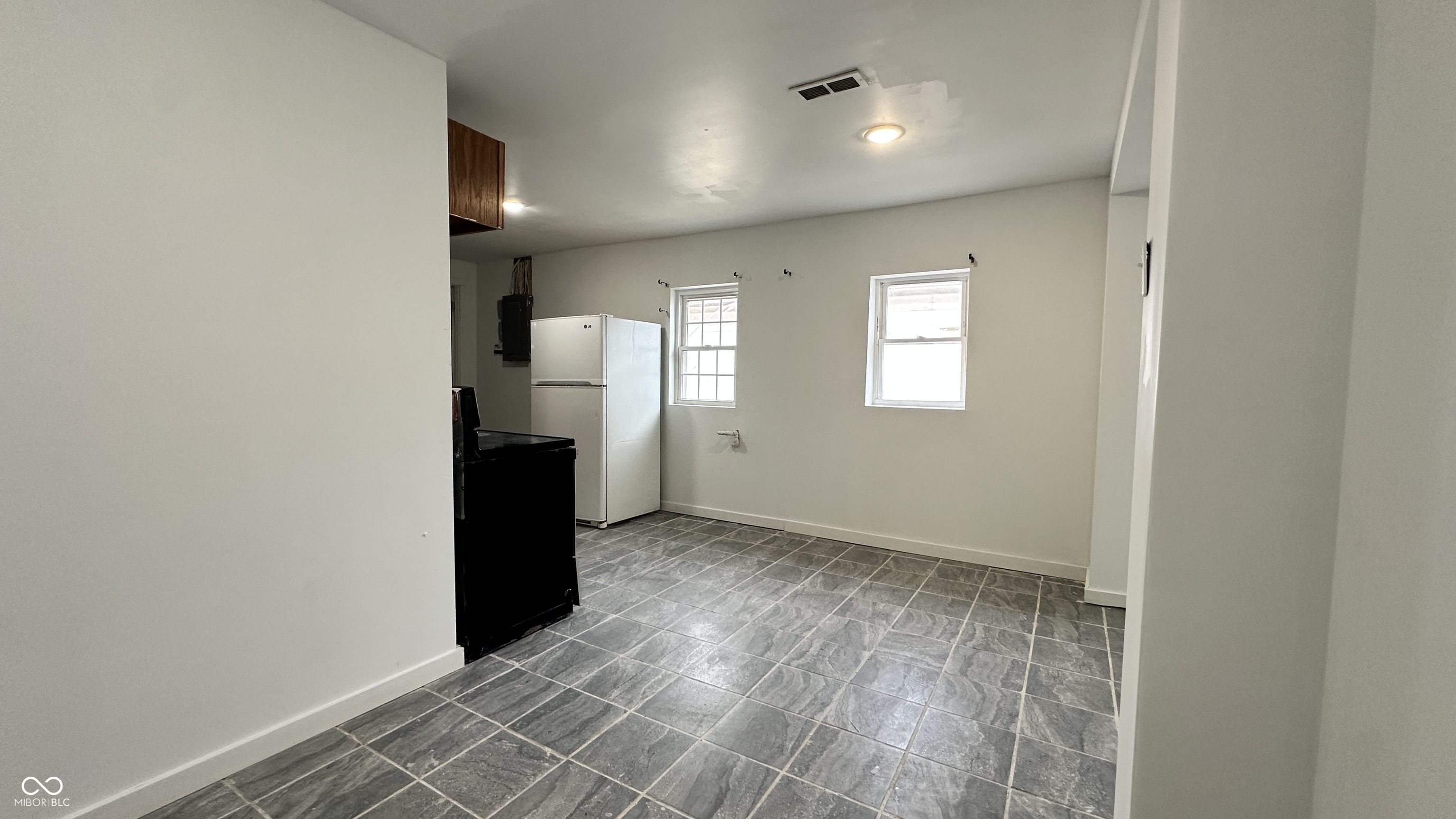 2310 East Raymond Street Indianapolis, IN 46203 - Photo 9 of 23