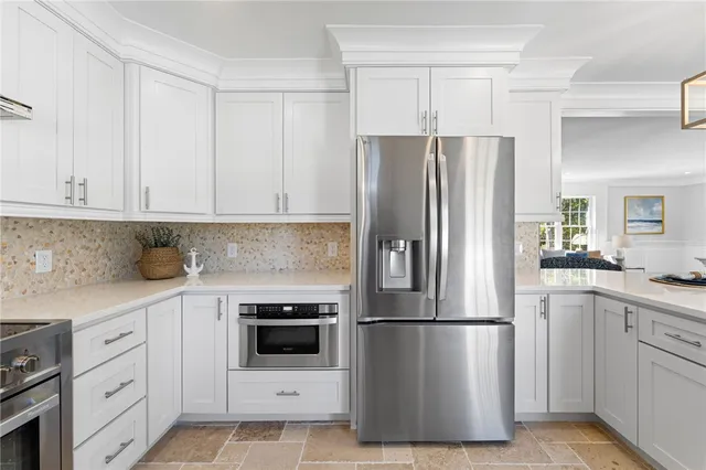 $1,295,000 | 4 Shore Road, Westerly, RI 02891