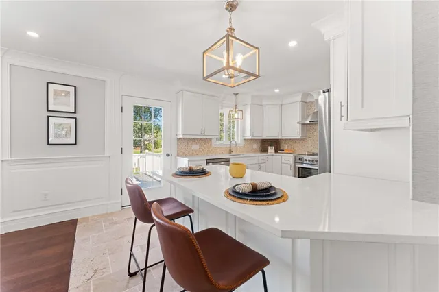 $1,295,000 | 4 Shore Road, Westerly, RI 02891