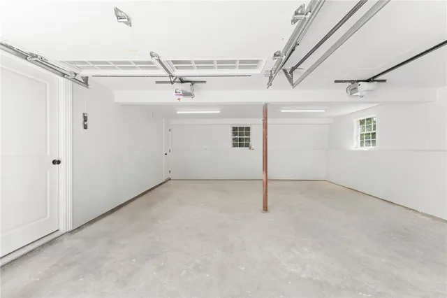 $1,295,000 | 4 Shore Road, Westerly, RI 02891