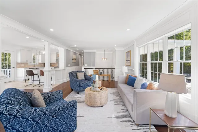 $1,295,000 | 4 Shore Road, Westerly, RI 02891