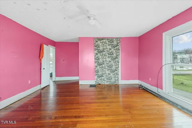 $180,000 | 104 Maple Street, Glade Spring, VA 24340