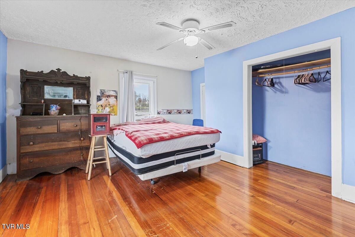 104 Maple Street Glade Spring, VA 24340 - Photo 26 of 42 27-128A9608