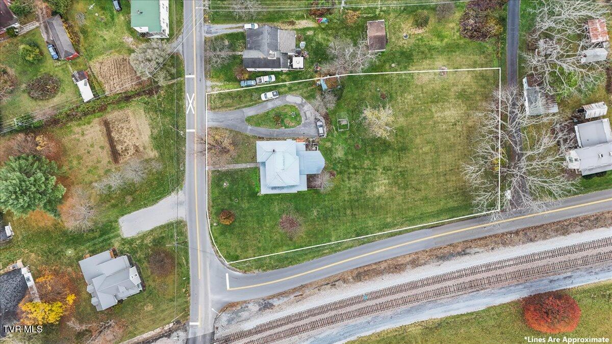 104 Maple Street Glade Spring, VA 24340 - Photo 40 of 42 41-DJI_20241121115404_0820_D