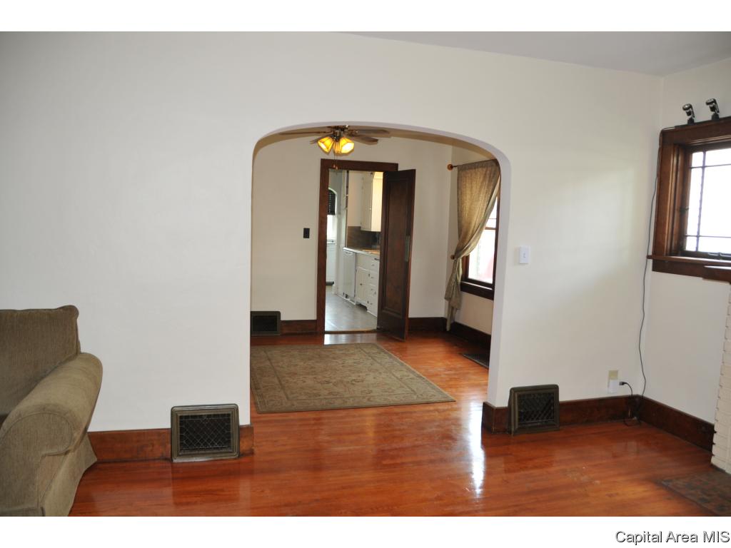 2115 South State Street Springfield, IL 62704 - Photo 11 of 33 Gallery Image 11