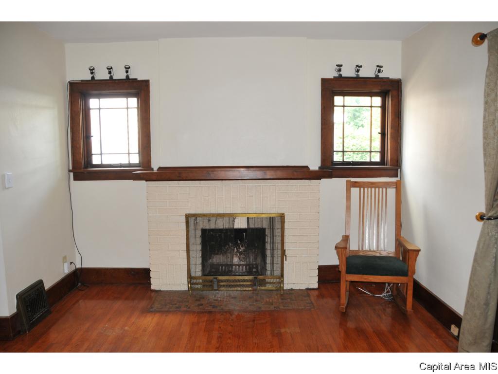 2115 South State Street Springfield, IL 62704 - Photo 5 of 33 Gallery Image 5