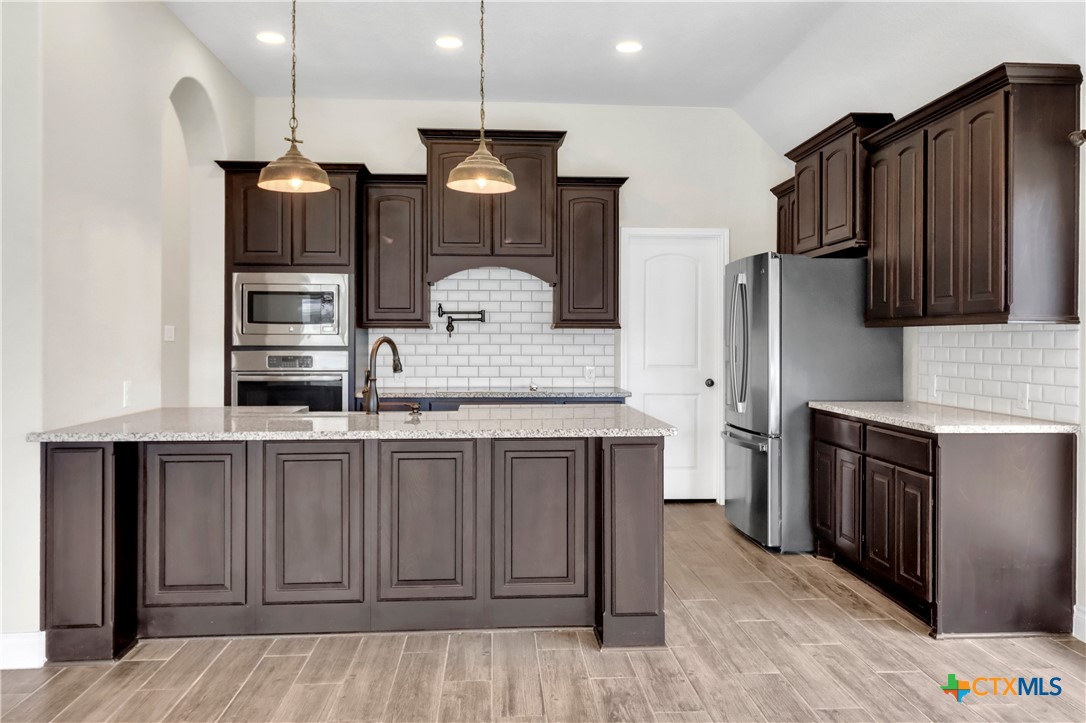 2912 Countryside Path Seguin, TX 78155 - Photo 6 of 36